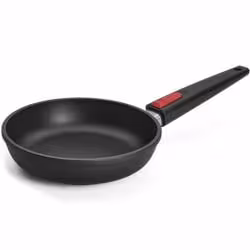 WOLL Gusspfanne Nowo Titanium
